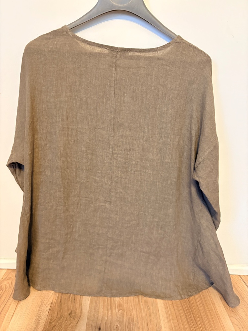 100% Linen. Made in Italy olive/mocha green tunic. - Picture 4 of 5